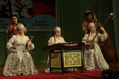 Праздничный концерт к 30-летию полета в космос гражданина Монголии