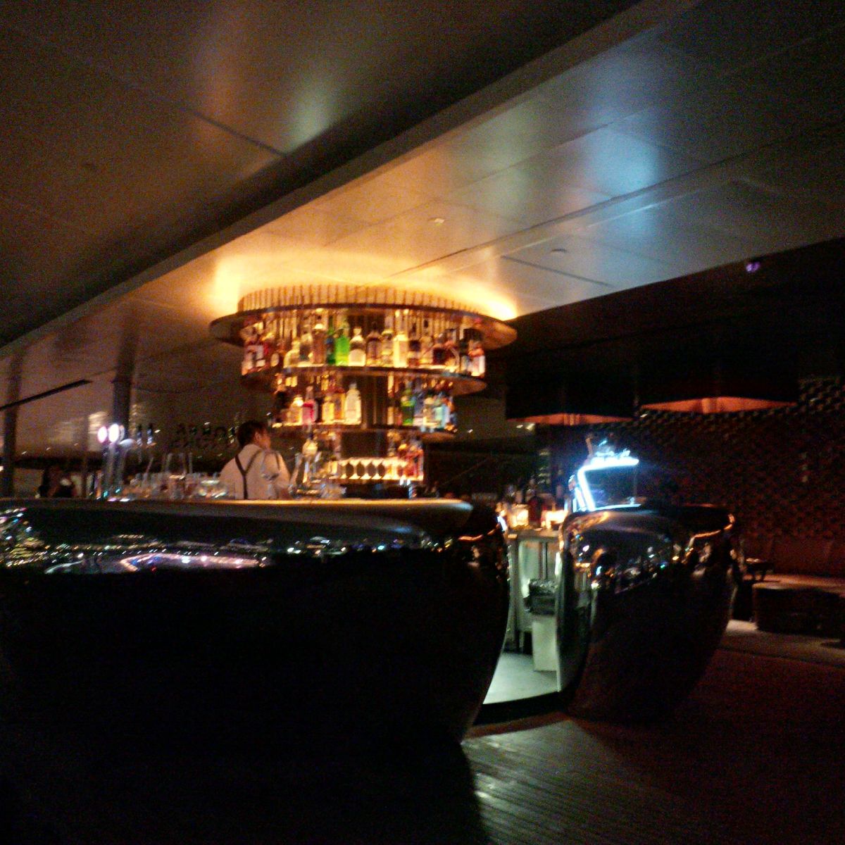 TheArcticStar's Tales Chilling out at Smoke & Mirrors Lounge