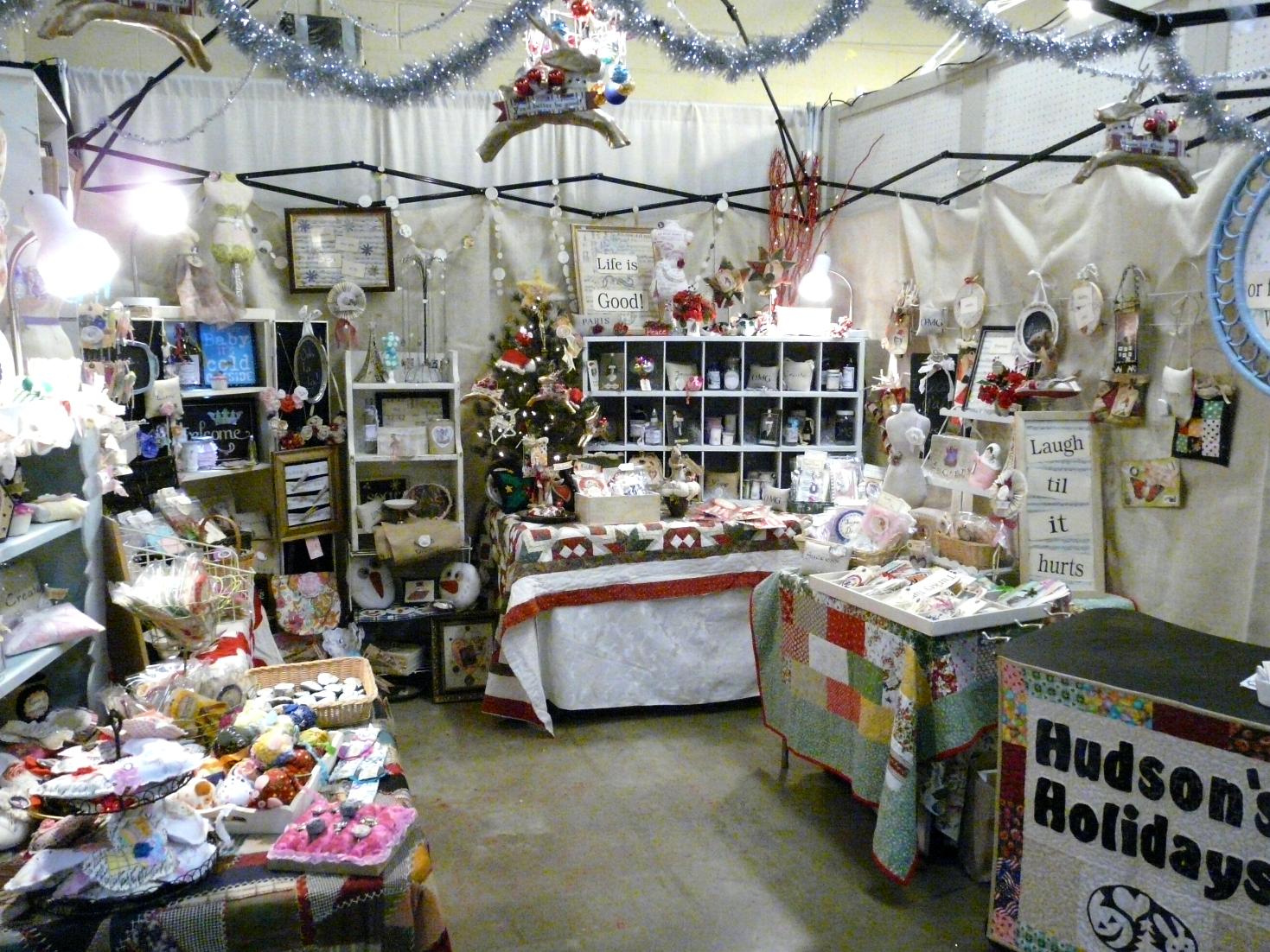 Hudson's holidays Hudson's Holidays - Designer Shirley Hudson: My booth at the Custers arts and craft show