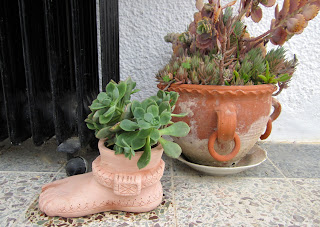 MulticoloredPieces: Mosaics & Garden