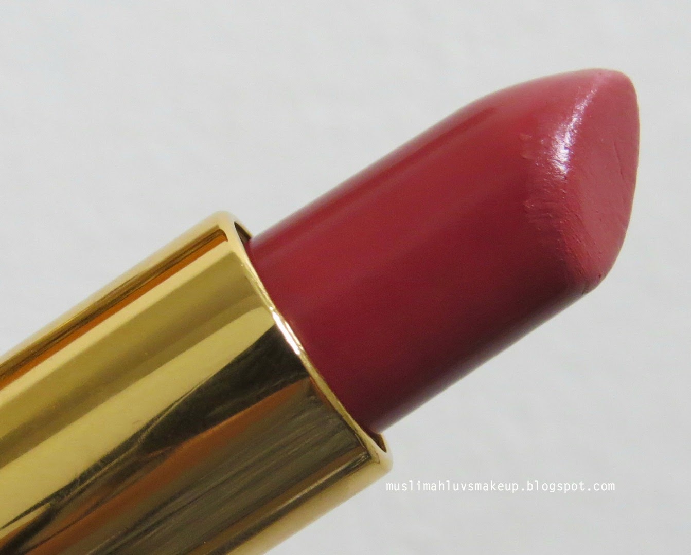 Muslimahluvsmakeup Revlon Super Lustrous Lipstick in Rum Raisin Review