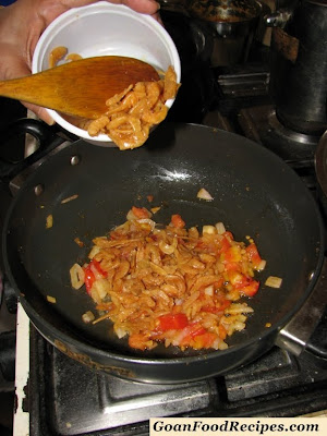 add the soaked dry prawns