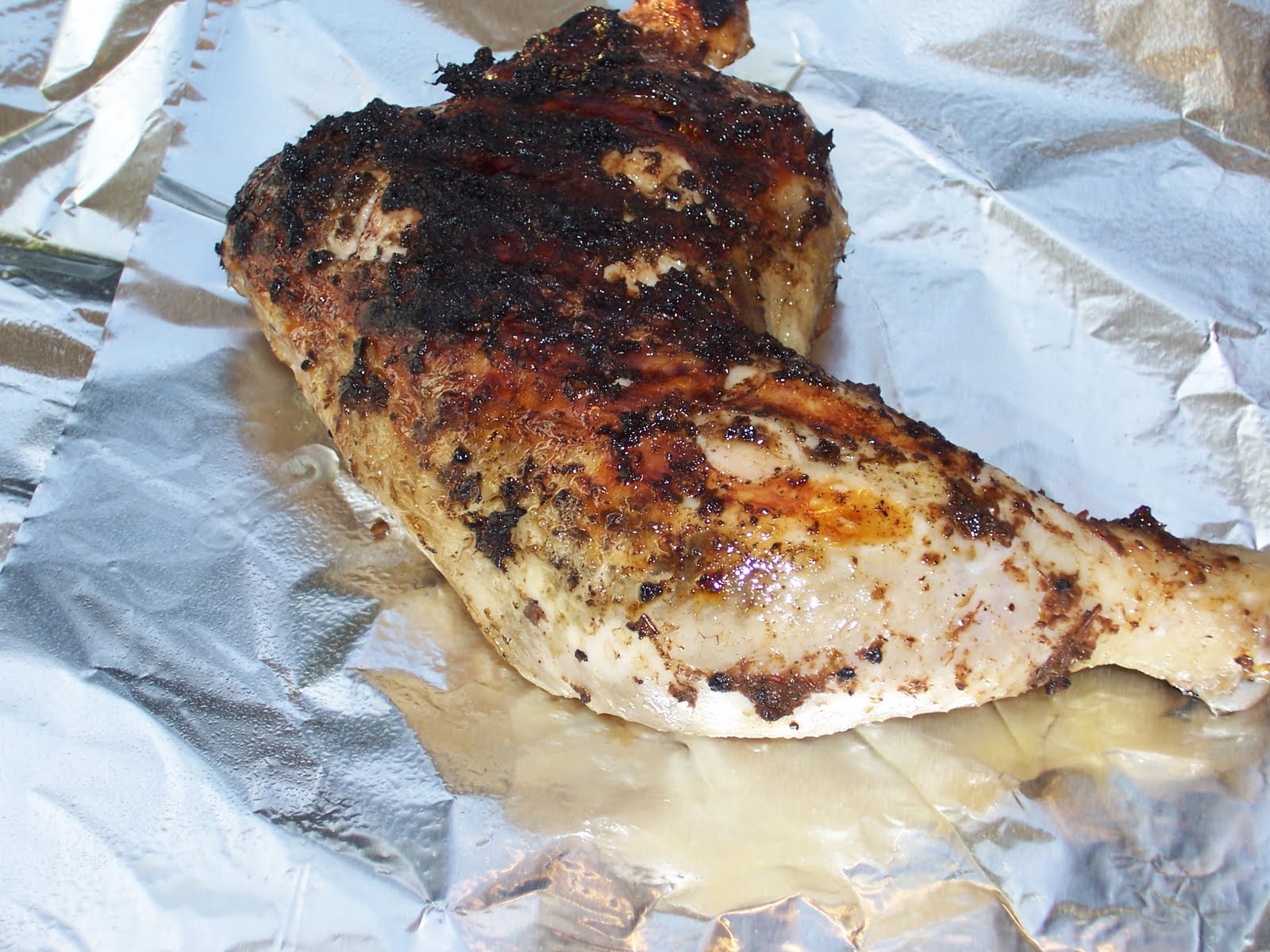 How to Use Tin Foil to Cook on the Gas Grill | eHow.com