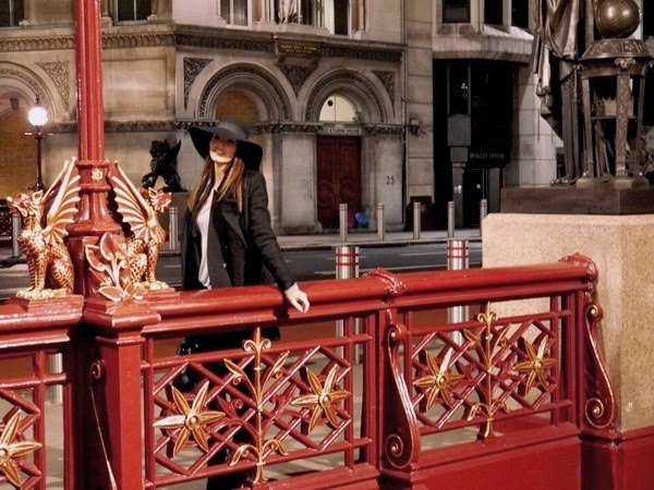 Black and grey layers on Holborn Viaduct in London