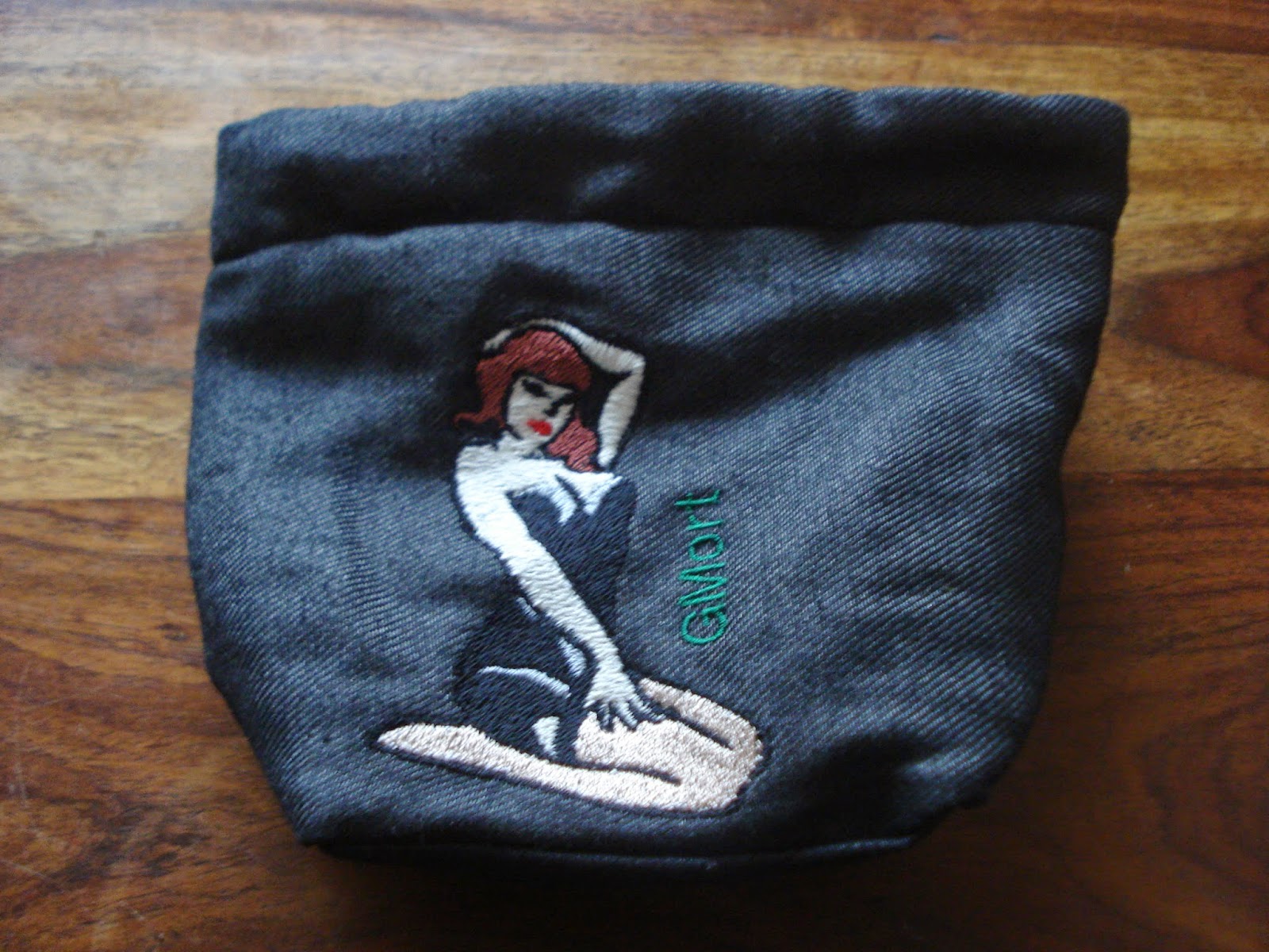 Product Review 'Cosy Dice' Bags Wargaming Hub