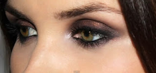 Maquillaje en tonos rojizos Maquillaje en tonos rojizos