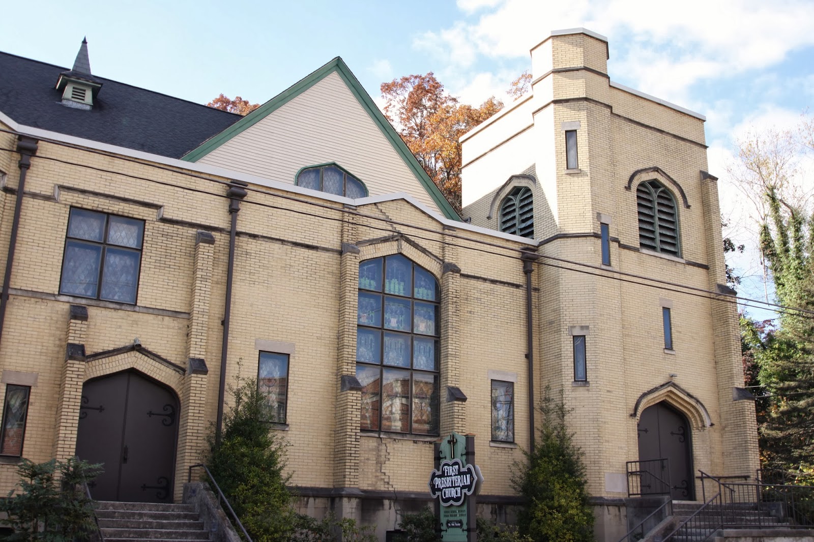 BlueEyed Kentucky A Sampler of Middlesboro Churches