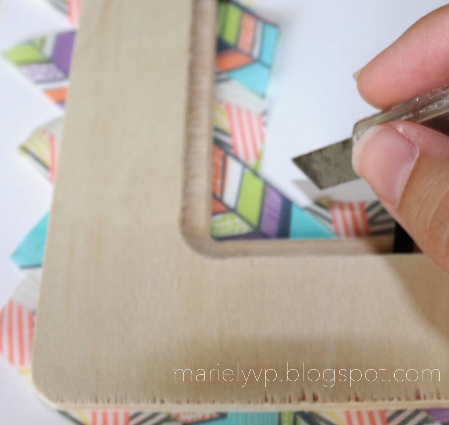 We Read! DIY Washi Tape Photo Frame