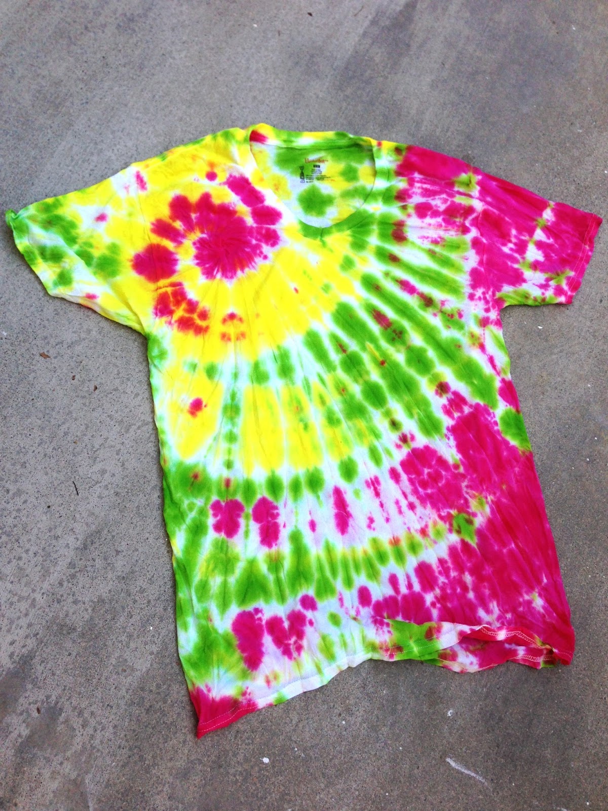 Jedi Craft Girl TieDye 101 {the classic spiral}