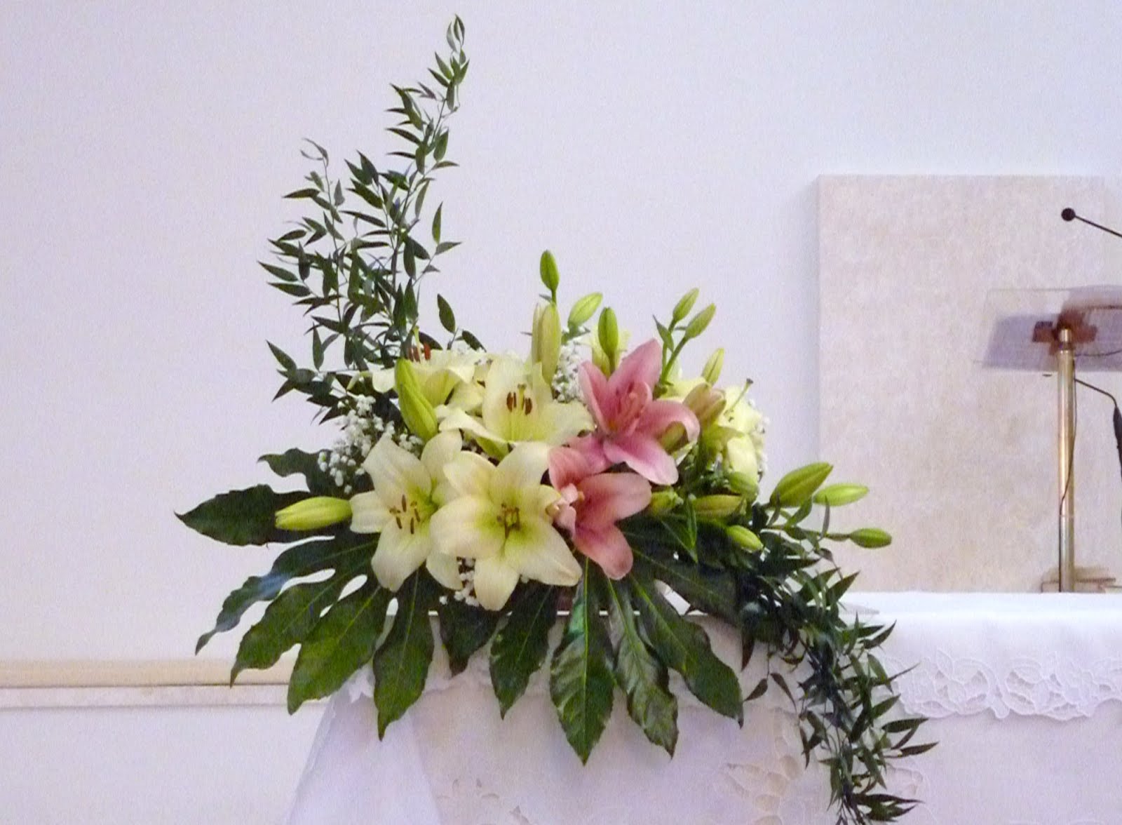 Altare Composizioni Floreali Pasquali Per Chiese Arte Floreale per la Liturgia: 12-dic-2012