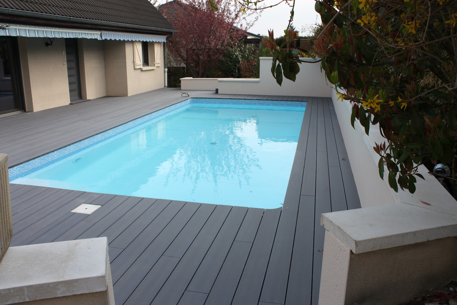 Terrasse en composite clipsé Twinson Terrace , coloris noir Terrasse en composite clipsé Twinson Terrace , coloris noir