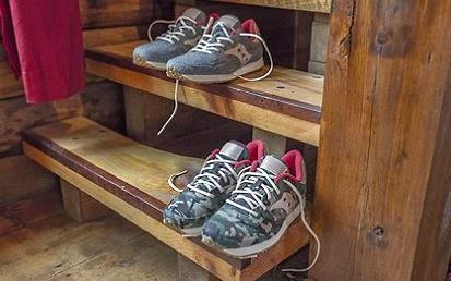 saucony lodge