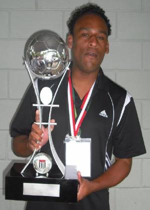 Treinador Marcelo Gomes
