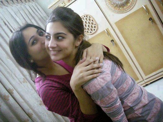 paki girls kiss nude girl naked in spa