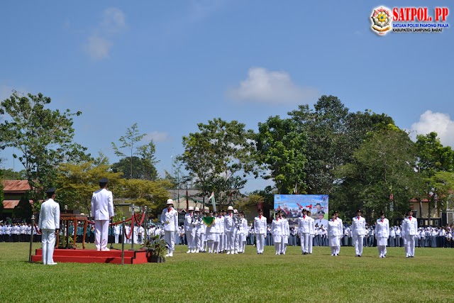 Upacara Peringatan HUTRI Ke-69 Tahun 2014 Kabupaten Lampung Barat