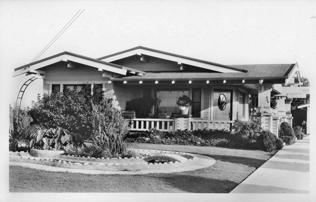 Historic Huntington Beach: Historic Walking Tour #14: Beach cottages