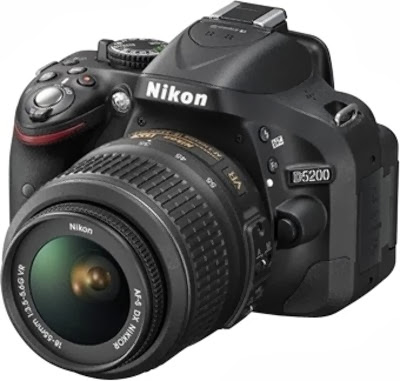 Nikon D5200 SLR HD Wallpaper for iPhone