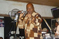 HÉCTOR VIVEROS