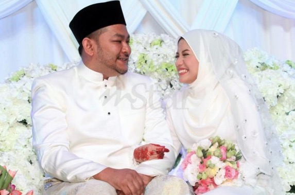 Sekitar Pernikahan Mila Jirin dan Ahmad Ailis Sekitar Pernikahan Mila Jirin dan Ahmad Ailis