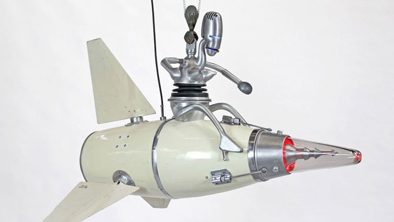 Fantástica muestra de toy art robots
