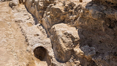 Un acueducto de 2.000 años ha sido expuesto en el este de Jerusalem Un acueducto de 2.000 años ha sido expuesto en el este de Jerusalem