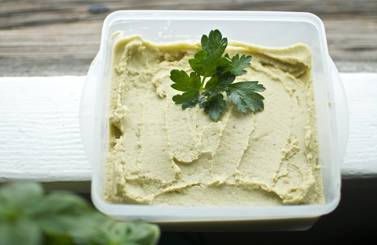 avocado hummus
