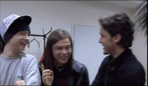 http://4.bp.blogspot.com/-w7gdjTpipUI/Tw9Zm3xCA7I/AAAAAAAAAjE/-TYfY8iai-8/s1600/Vivamoskau030107-16.gif