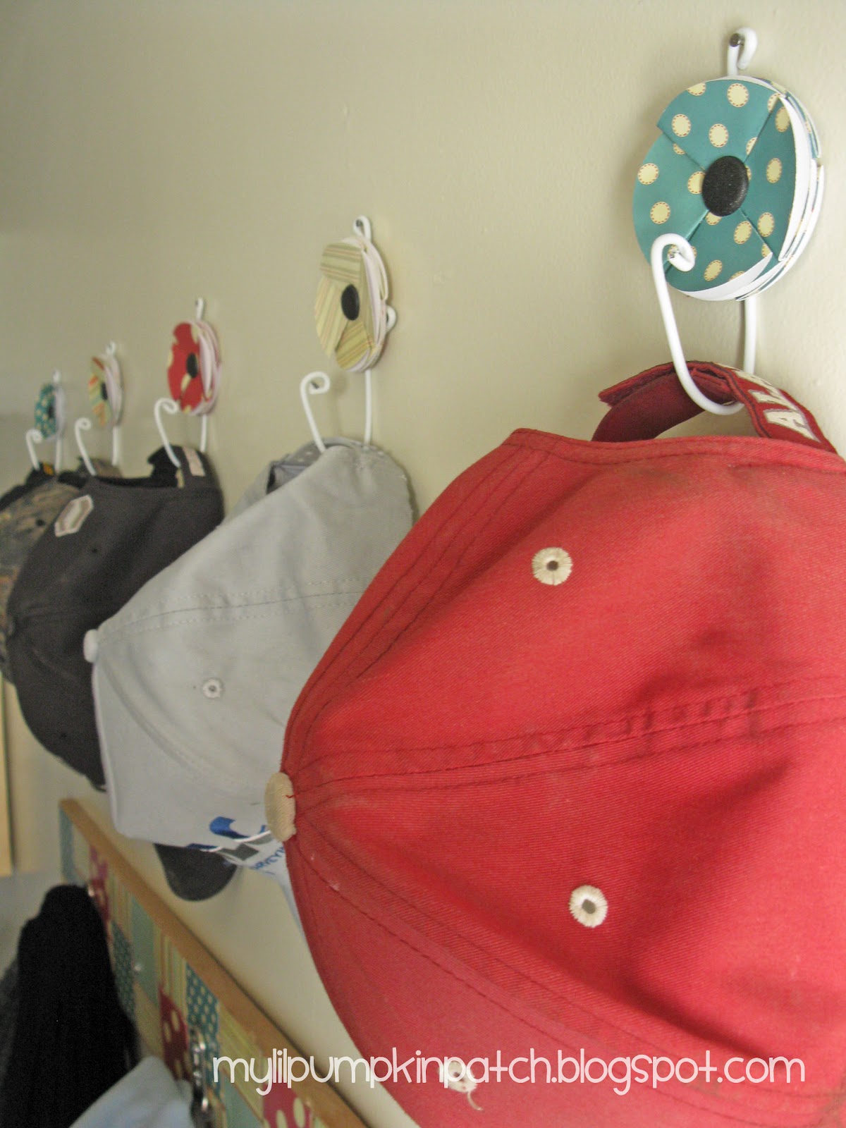 * My Li'l Pumpkin Patch * Hang Your Hat Here {Tutorial}