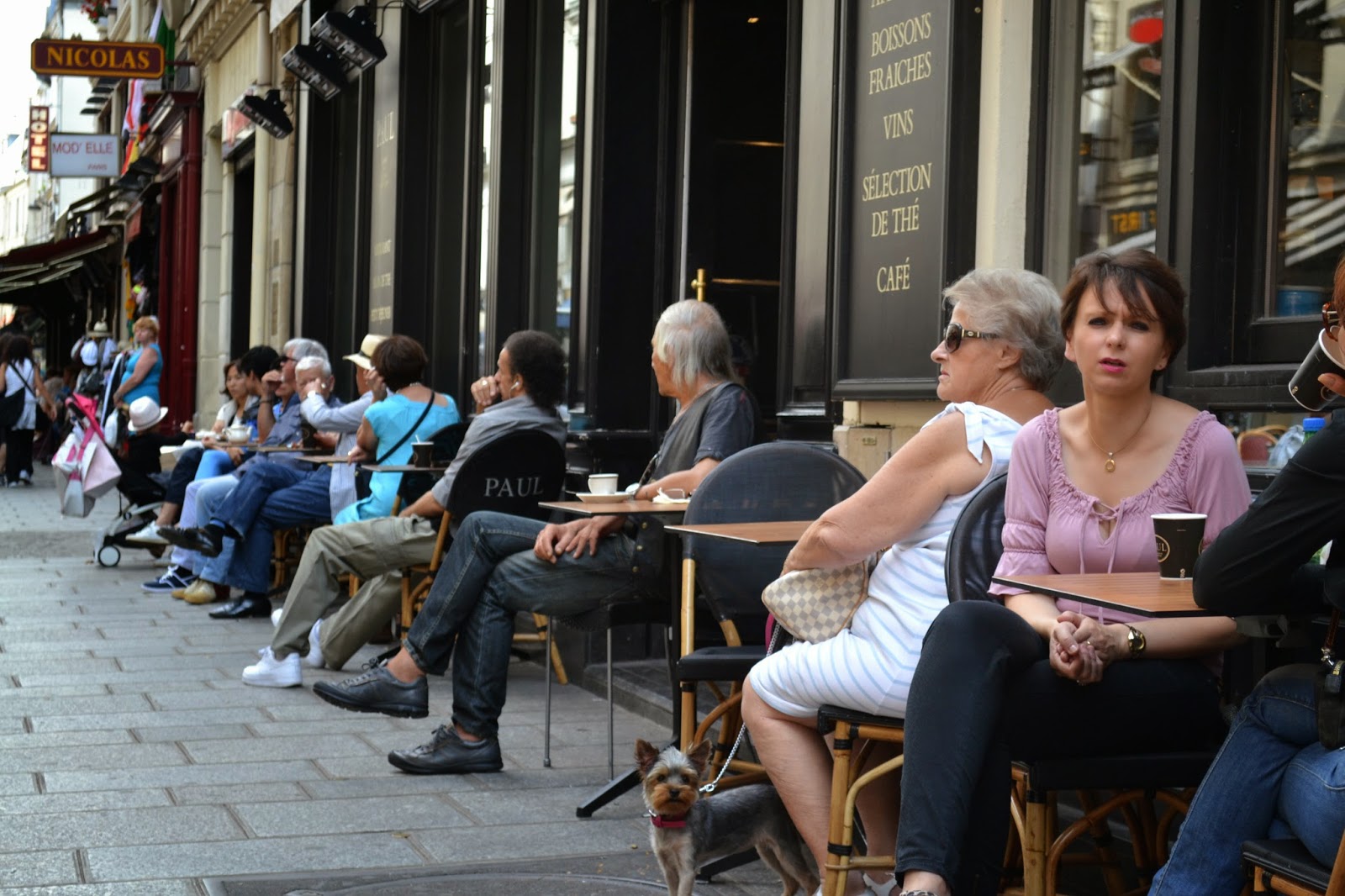 Paris Cafe's