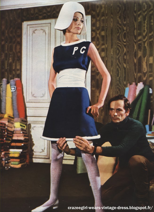 Pierre Cardin 1967 60s 1960 mini dress robe fashion