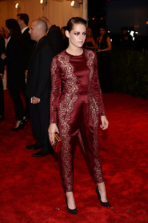 Kristen Stewart red outfit