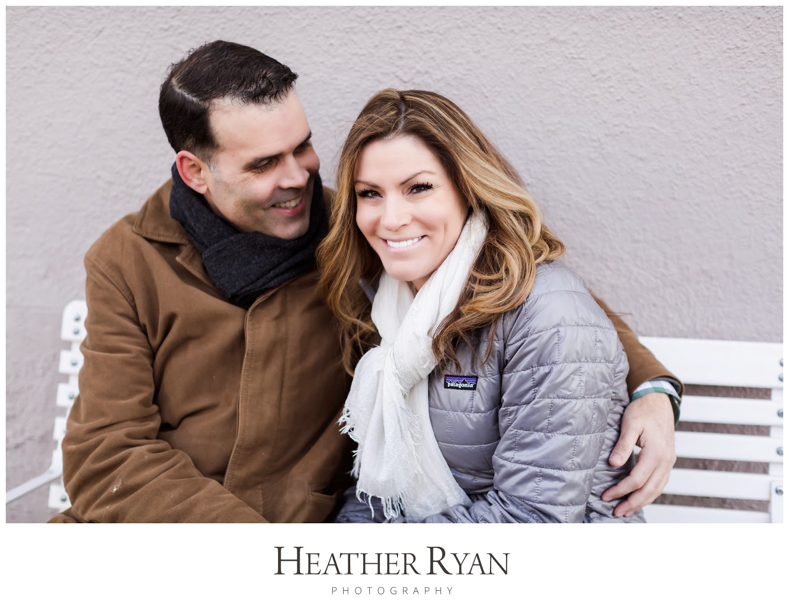 Downtown Annapolis, MD Winter Engagement Photography | Photos by Heather Ryan Photography