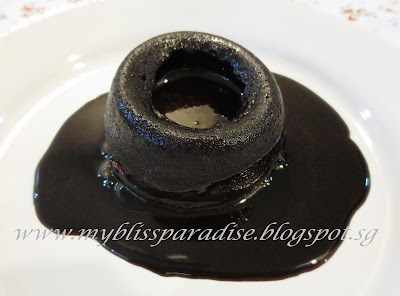 http://myblissparadise.blogspot.sg/2014/01/chocolate-fondue-cake-04-jan-14.html