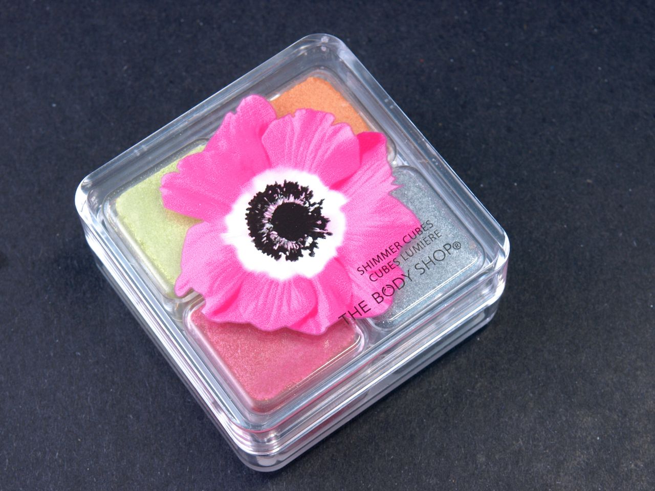 The Body Shop Pink Poppy Shimmer Cubes Palette Review and Swatches