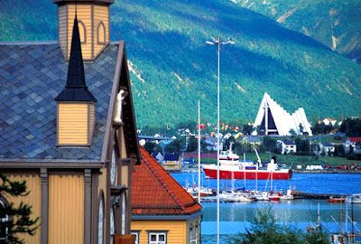 Δύο  υπέροχα νηπιαγωγεία  στο Τρόμσο της Νορβηγίας! Norway+-+Tromso+and+Arctic+Church