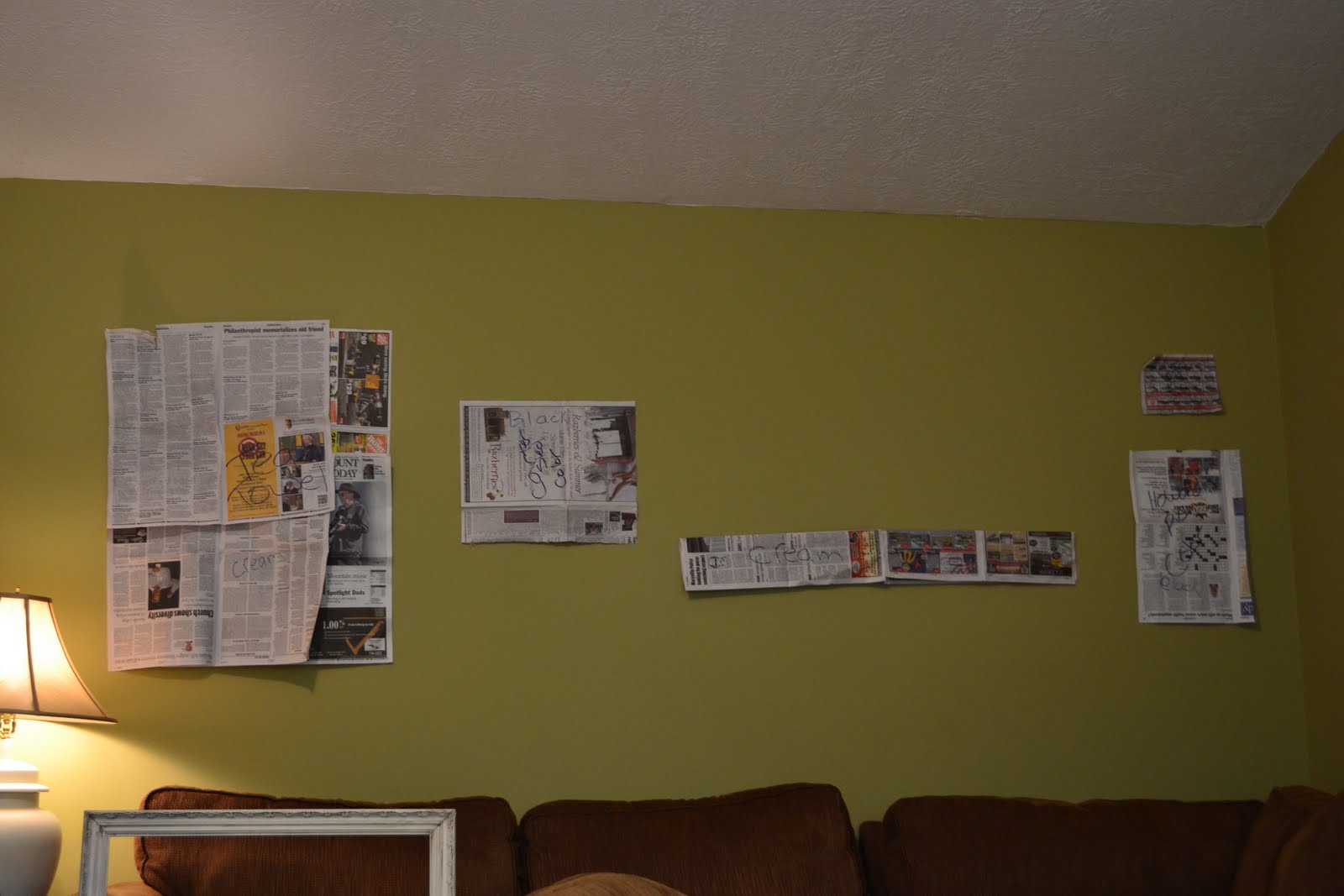 Creating a Gallery Wall ~ Creative Southern Home