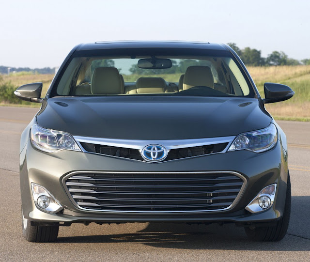 http://4.bp.blogspot.com/-wHHrs1RHbhA/Ujg8Ux9UsYI/AAAAAAAAB90/CCzzm8tL1uk/s1600/Toyota-Avalon-Hybrid-1.jpg