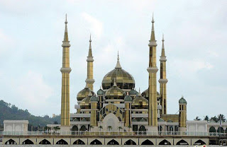 مسجد مبني من الكرستال (يالروعة) Aiwa