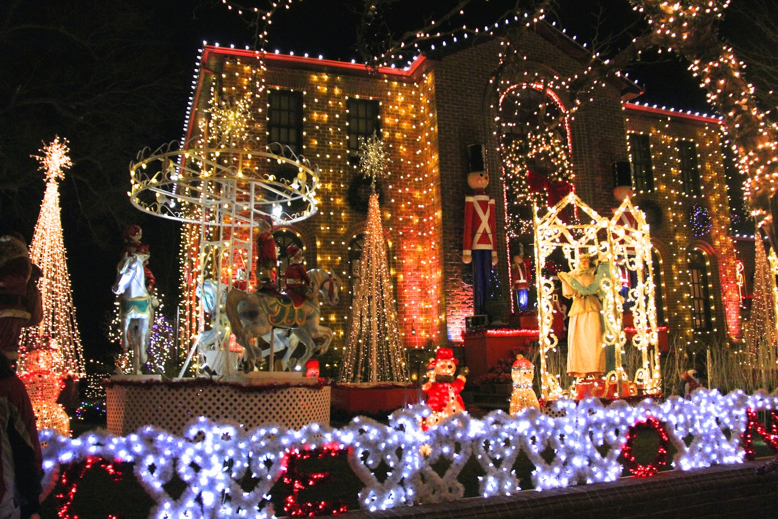 Sheer Serendipity Little North Pole Lighting