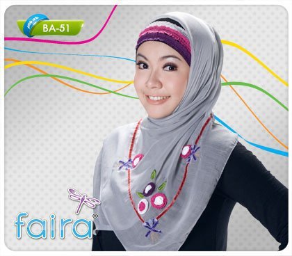 Ok sobat berikut adalah Video Cara Memakai Jilbab Pashmina DAN Kreasi