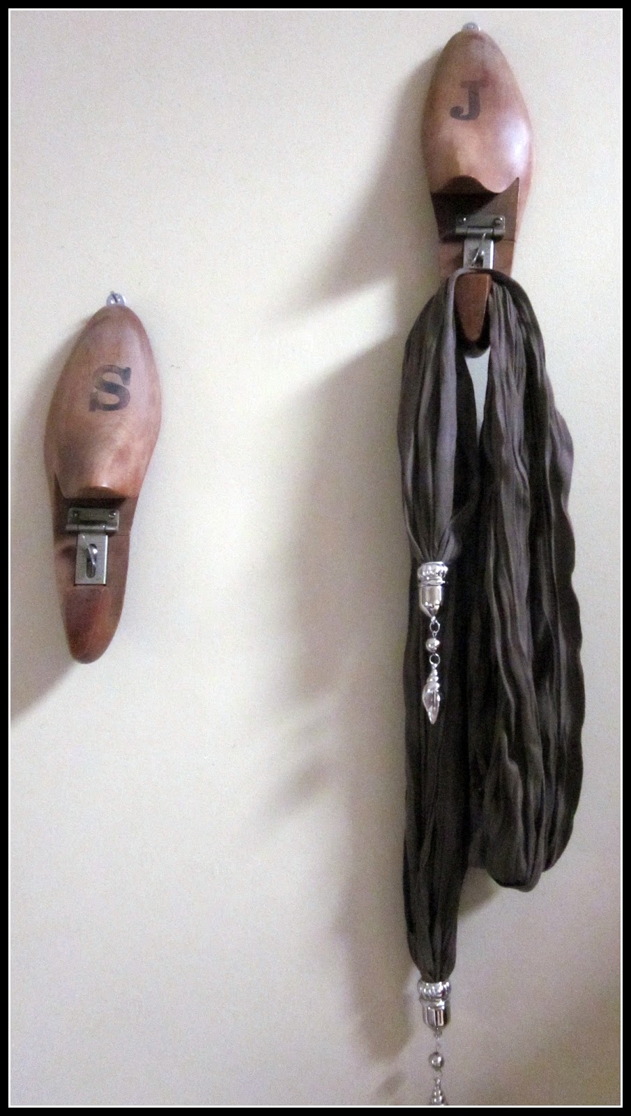 How to Make Antique Shoe Stretcher Hooks Homeroad