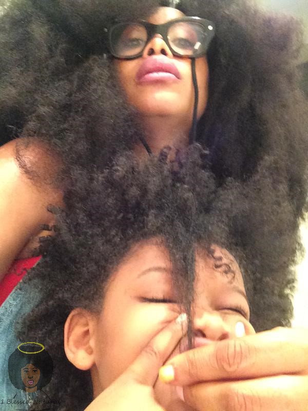 Erykah Badu Posts Pic Of Daughter S Length Check For Mommywednesdays