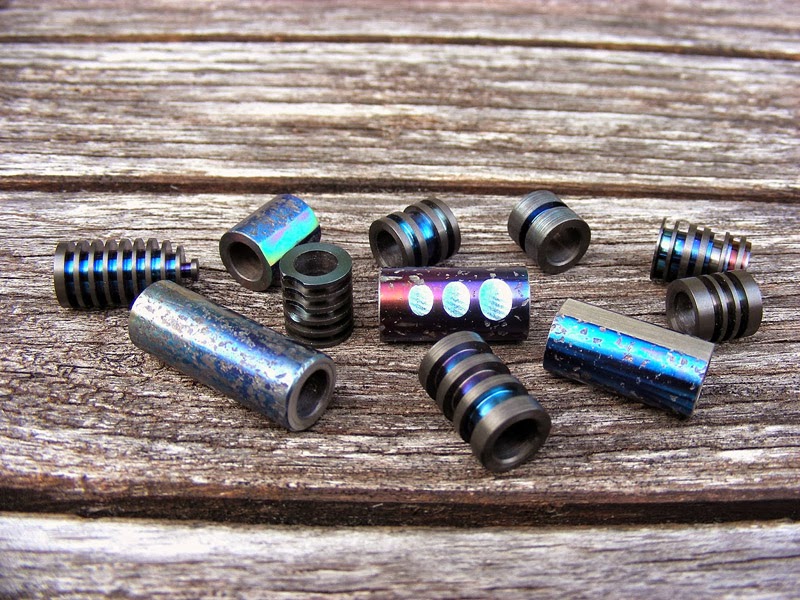 Andrzej Woronowski Custom Knives Titanium & Zirconium Beads by Markus