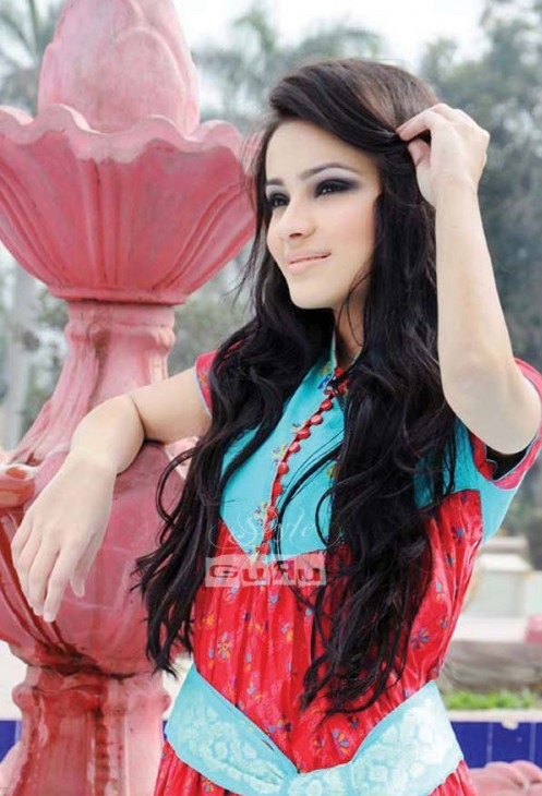 Paki Style Girls Stylish Dp For Facebook Paki Style Girls Stylish Dp For Facebook