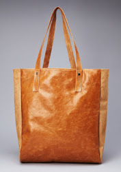 Footwear brand Elizabeth Dunn presents debut bag collection