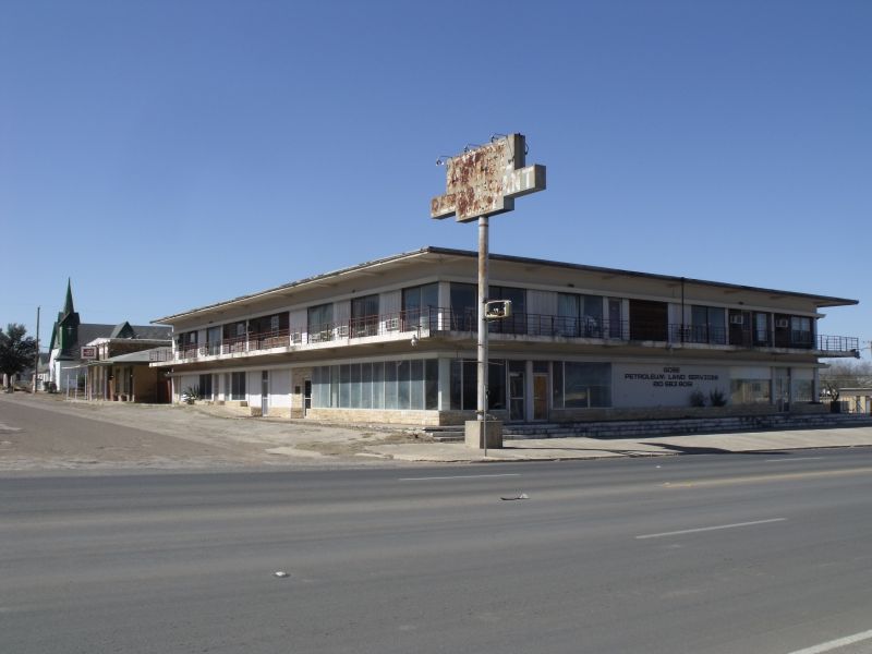 Living Out Here Lunch Report JJ's Country Store in Cotulla...