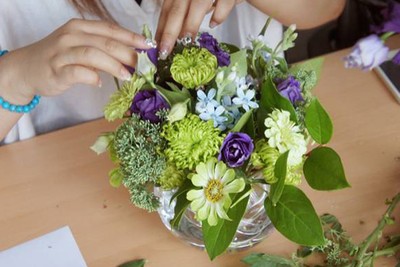 [Image: cam-hoa-nghe-thuat-4-sac-xanh-3.jpg]