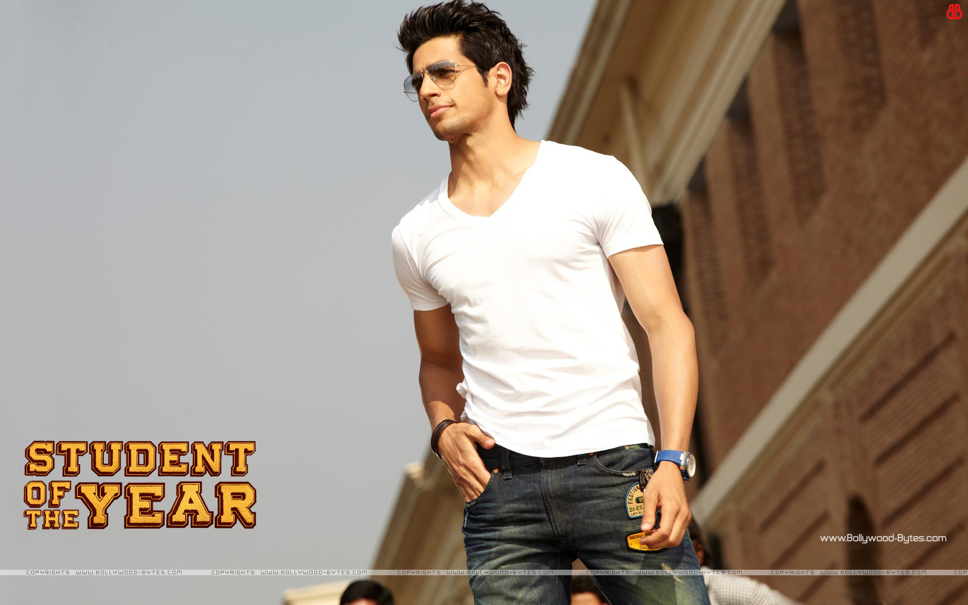 http://4.bp.blogspot.com/-wRSYHsEEmIg/UGtDFAjSD8I/AAAAAAAAQdc/RHzMKi656Lc/s1920/Student-Of-The-Year-+Hot-Sidharth-Malhotra-HD-Wallaper-34.jpg
