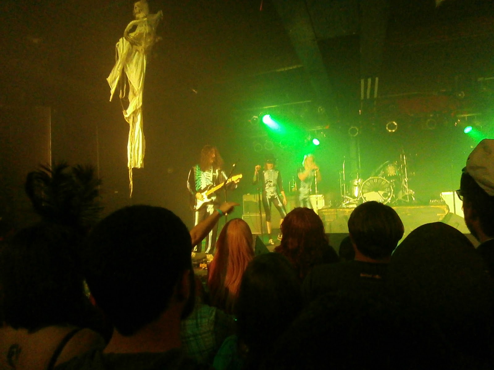 Later On There S A Show Foxy Shazam 10 27 12