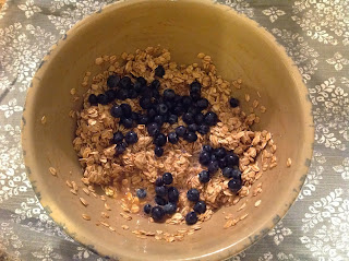 Healthy Blueberry Baked Oatmeal made with Almond Milk and Applesauce Healthy Blueberry Baked Oatmeal